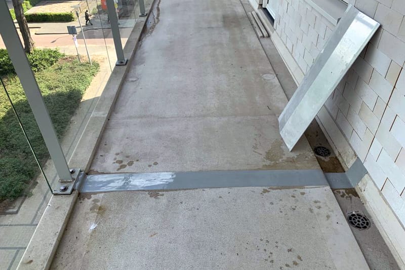 brugvoegen door kitking 1