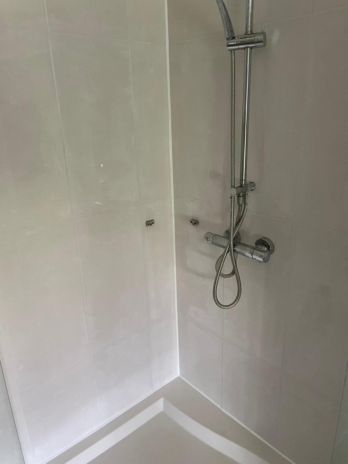 reparatie voegwerk kitking na door KitKing